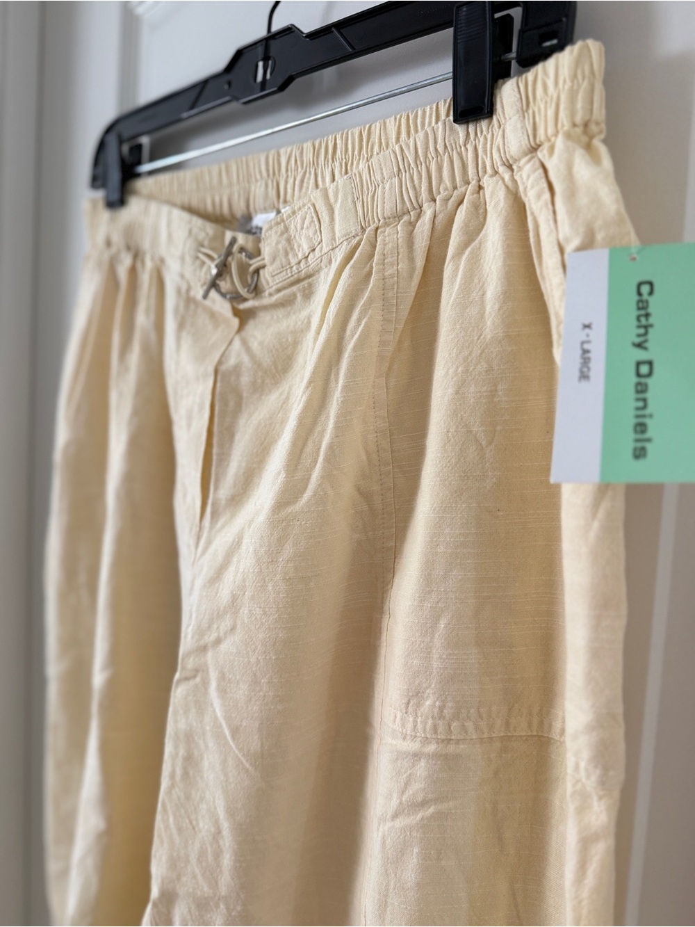 Cathy Daniels Cream Elastic Drawstring Capri Pants